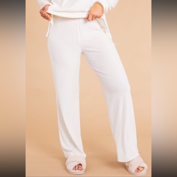 Z Supply Flare Up Velour Pant - Picture 3 of 6